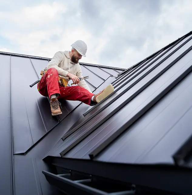 Reliable Roof Eaves Repair Company in Gurnee, IL: Protecting Your Home's Edge