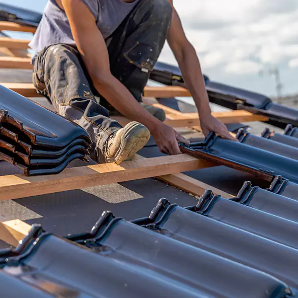 Why Gurnee, IL Homeowners Choose Gurnee Roofing Pro for Hail Damage Repairs?